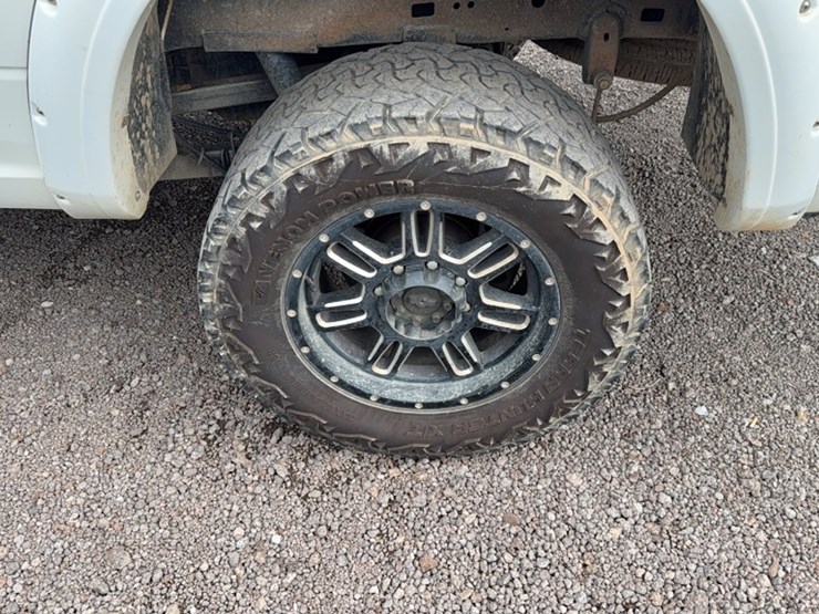 2014-dodge-2500-image-14