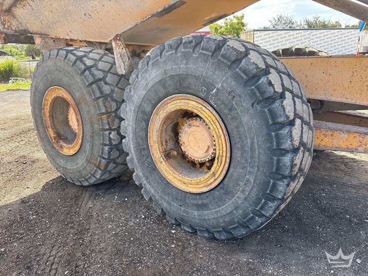 2015-volvo-a25g-image-38