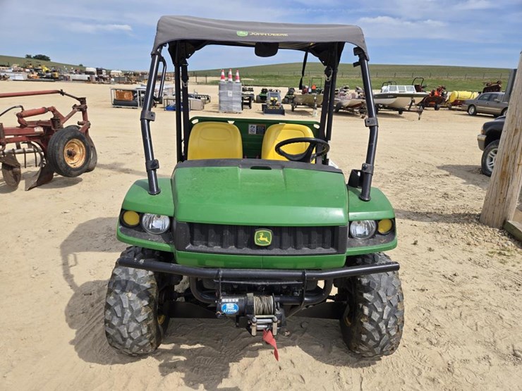2004-john-deere-gator-image-2