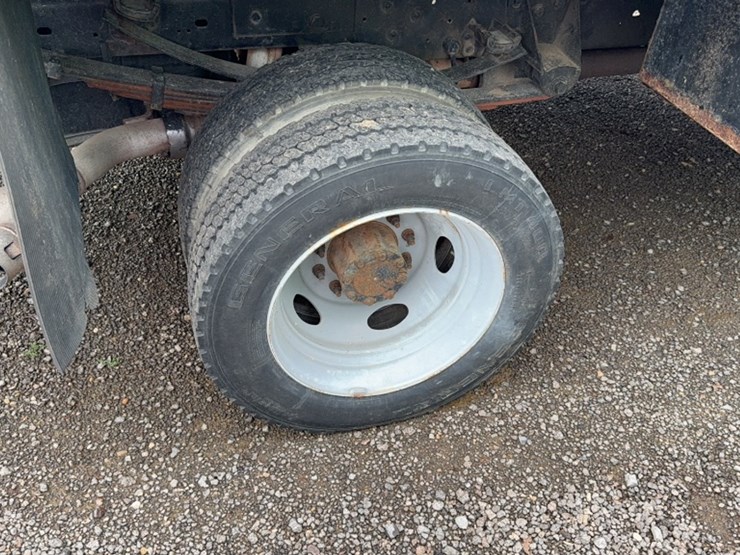 2008-ford-f550-image-5