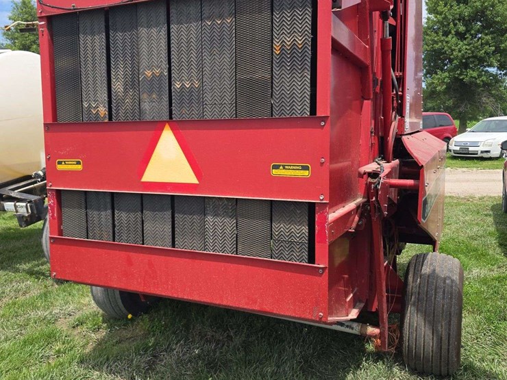 2025-case-ih-8465-image-5