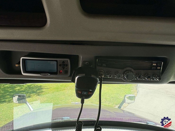 2020-peterbilt-579-image-84