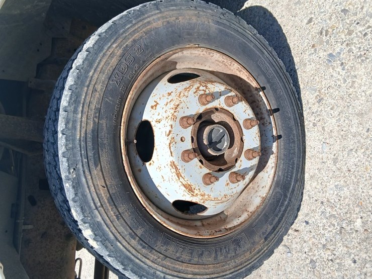 2003-ford-f550-image-85
