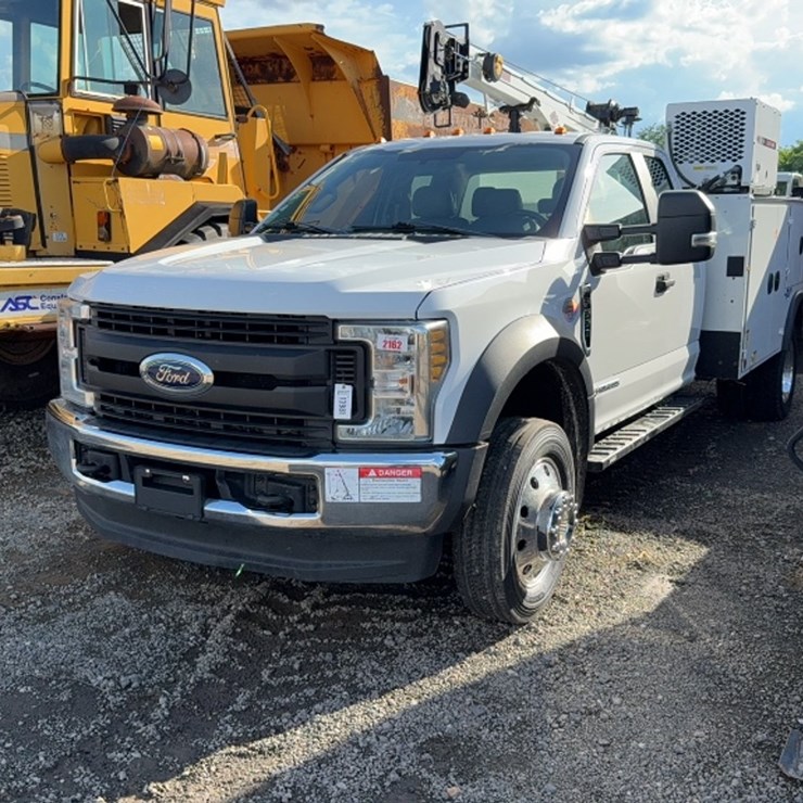 2019 FORD F550