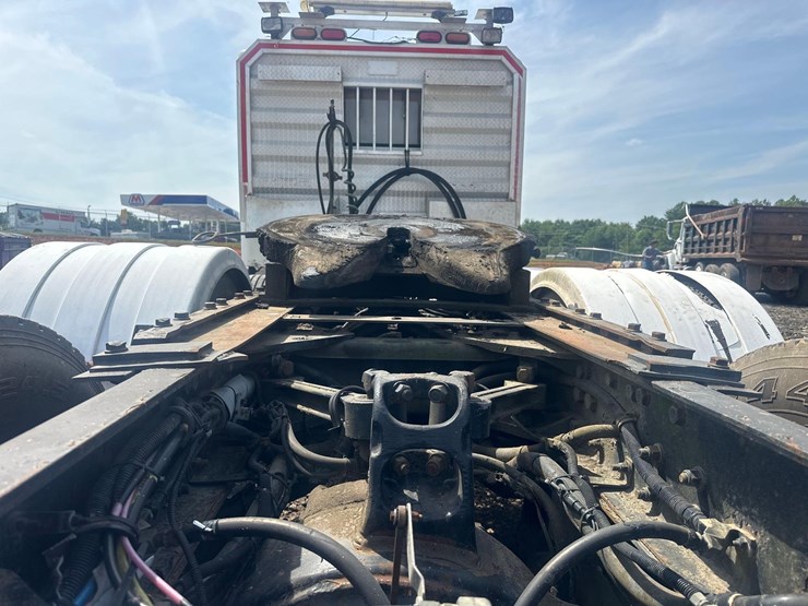 2006-kenworth-t800-image-18