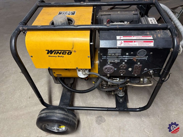 completely-self-contained-jobsite-fuel-container-image-28