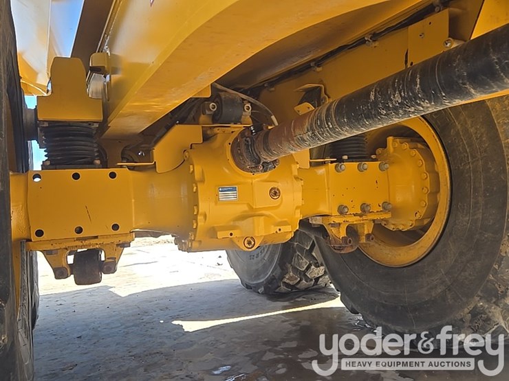 2023-deere-260e-image-21
