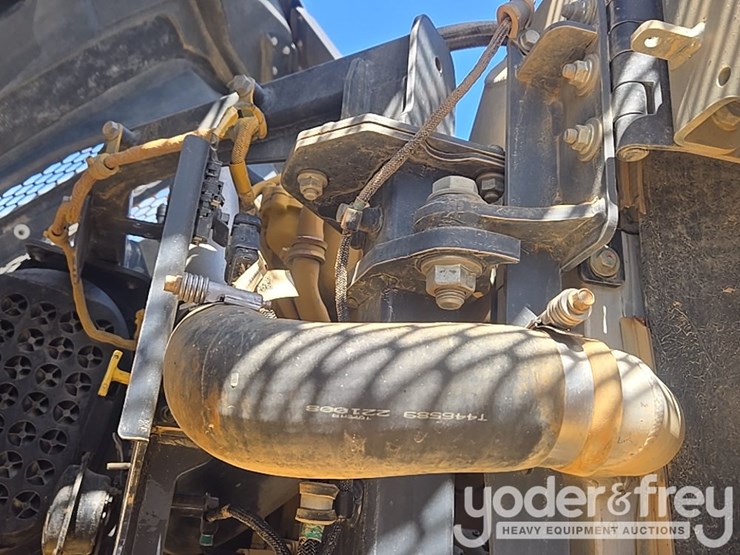 2023-deere-260e-image-31