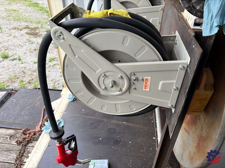 completely-self-contained-jobsite-fuel-container-image-22