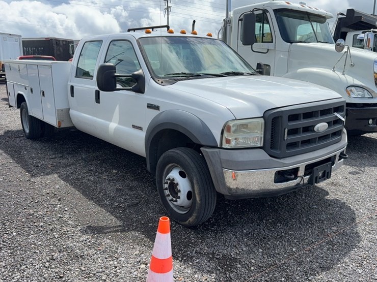 2005-ford-f450-image-3