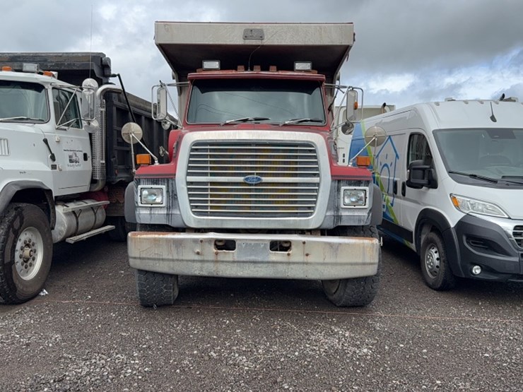 1988-ford-l9000-image-2