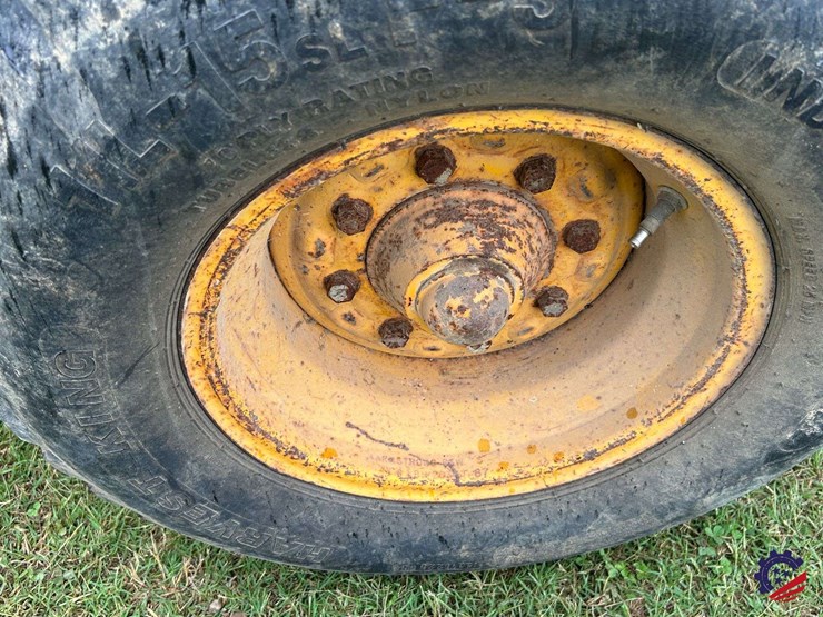 1989-john-deere-310-image-10
