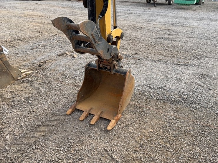 caterpillar-303-image-5