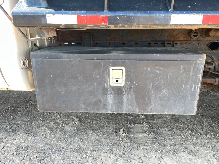 2004-ford-f450-image-15