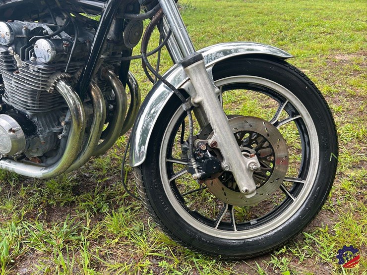 suzuki-gs1100gl-motorcycle-image-17
