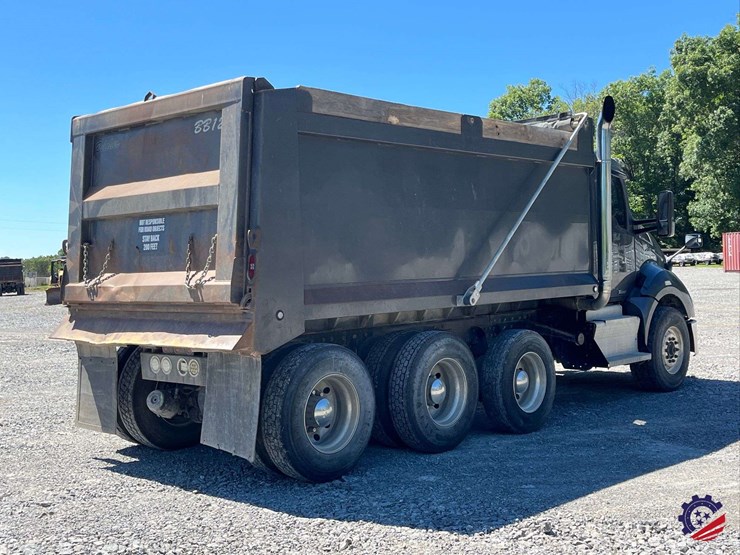 2017-kenworth-t680-image-35