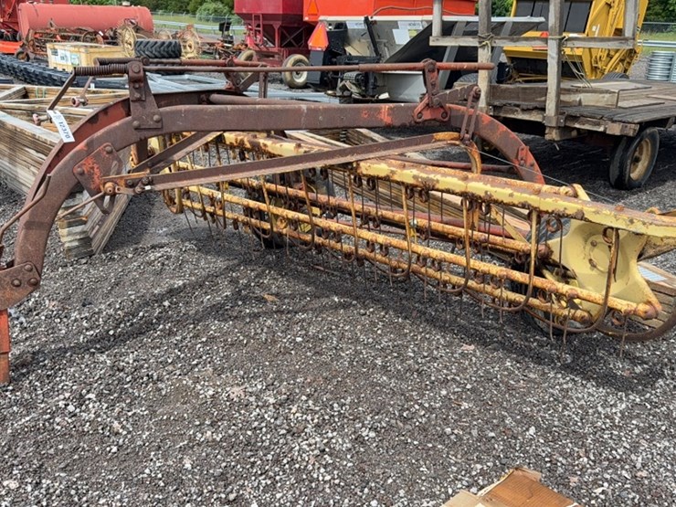 new-holland-256-image-2