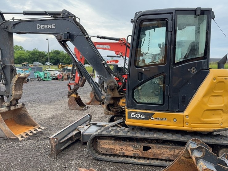 deere-60g-image-12