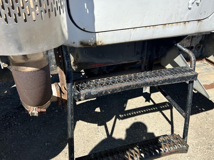 1973-mack-rl786lst-4401-image-42