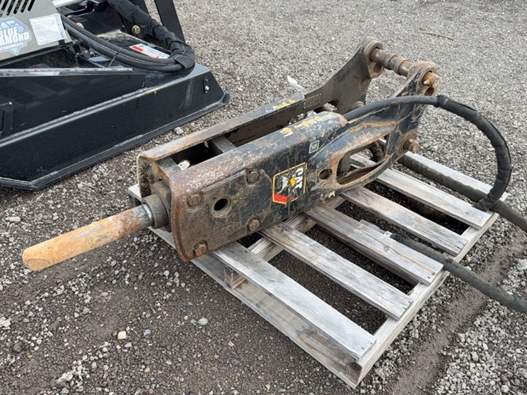 #2056-•-cat-excavator-hyd-breaker-image-1