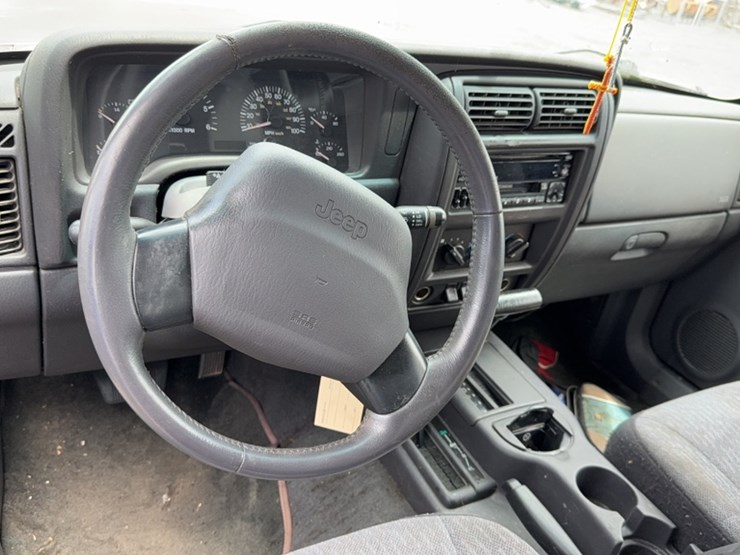 2000-jeep-cherokee-image-18
