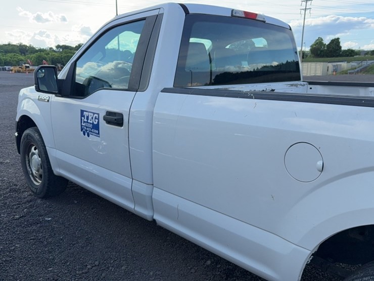 2016-ford-f150-image-13