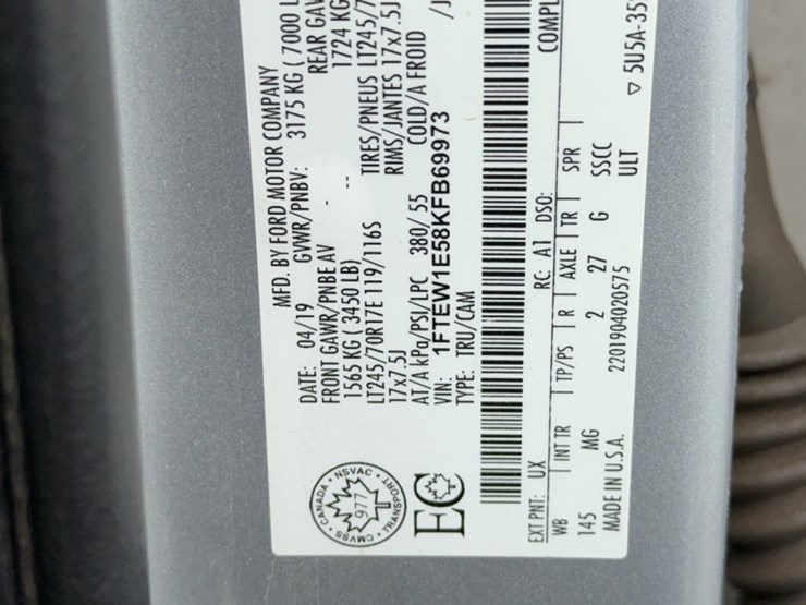2019-ford-f150-image-16