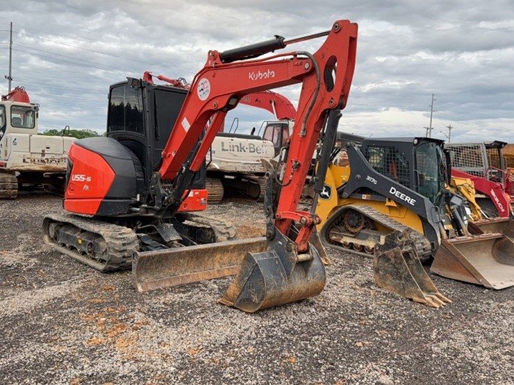 2024-kubota-u55-5-image-3