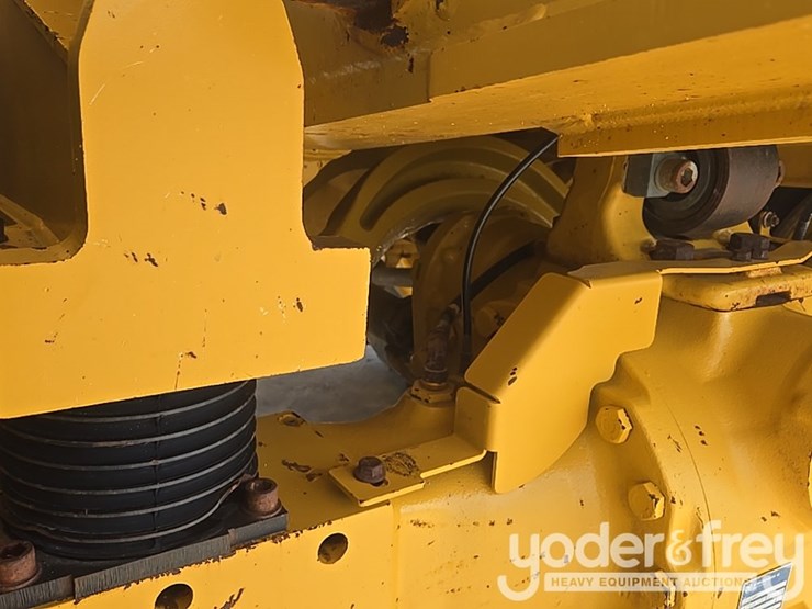 2023-deere-260e-image-24