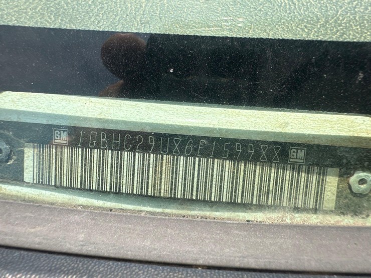 2006-chevrolet-2500-image-22
