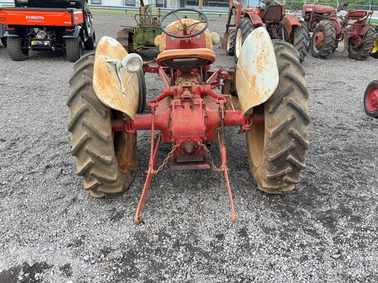 ford-tractor-image-9