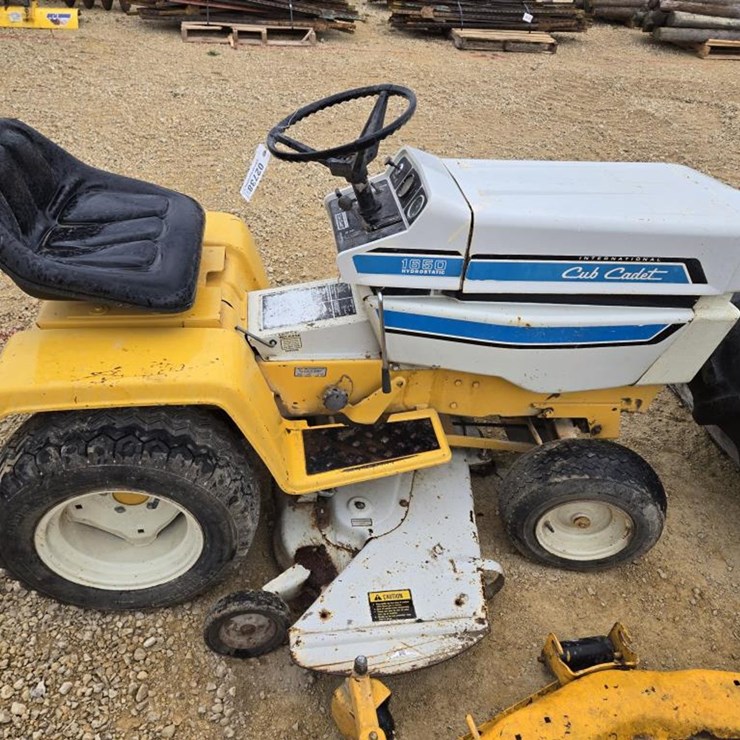 CUB CADET 1650