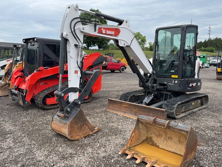 2022-bobcat-e42-image-1