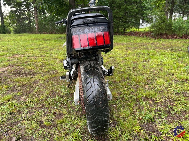 1985-suzuki-gs1150-motorcycle-image-13