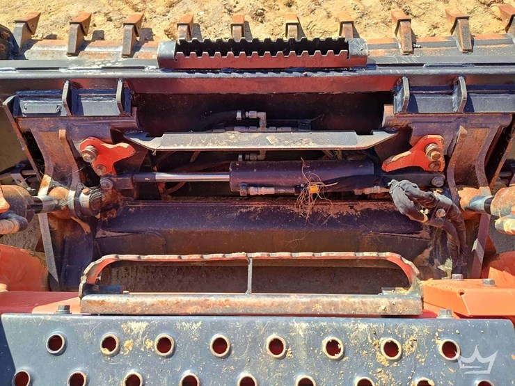 2023-kubota-svl97-2-image-19