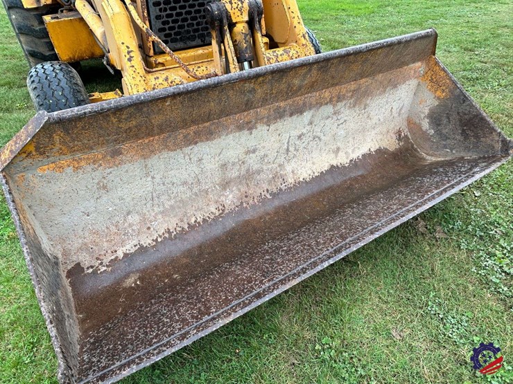 1989-john-deere-310-image-21