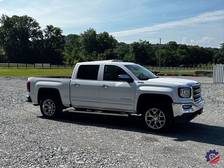 2018-gmc-sierra-z71-slt-truck-image-6