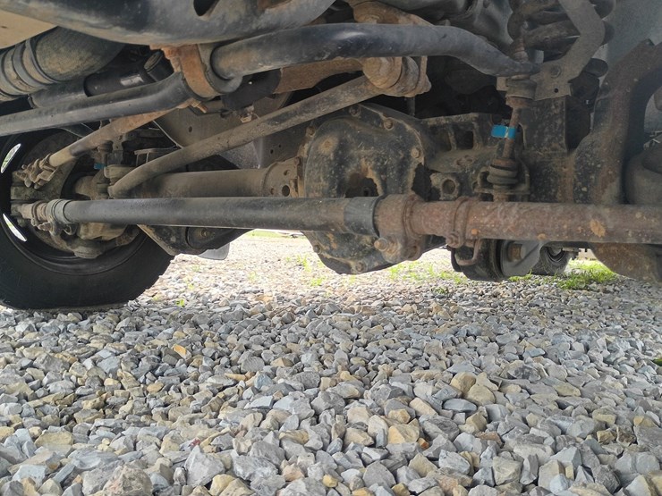 2011-ford-f550-image-86