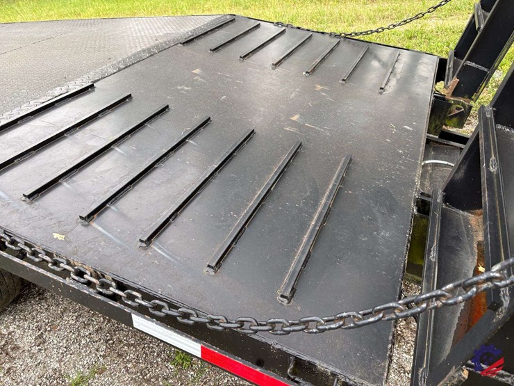 1995-cherokee-t/a-step-deck-equipment-trailer-image-36