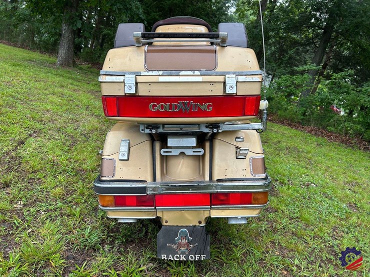 1985-honda-gl1200-(goldwing)-l-motorcycle-image-21