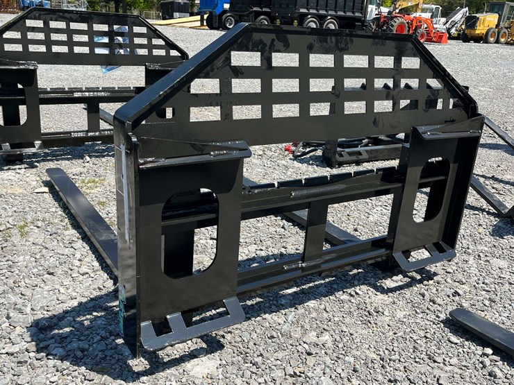 unused-2026-future-ft-dhc-skid-steer-forks---[skid-steer-attachments]-attachment-image-9