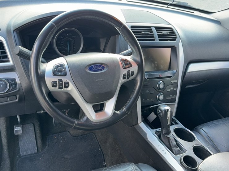 ford-explorer-image-17