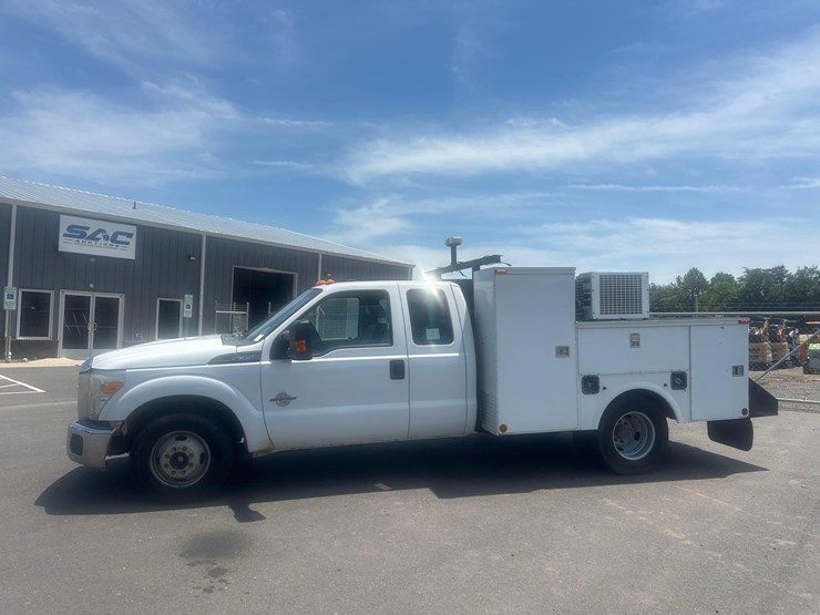 2015-ford-f350-image-1