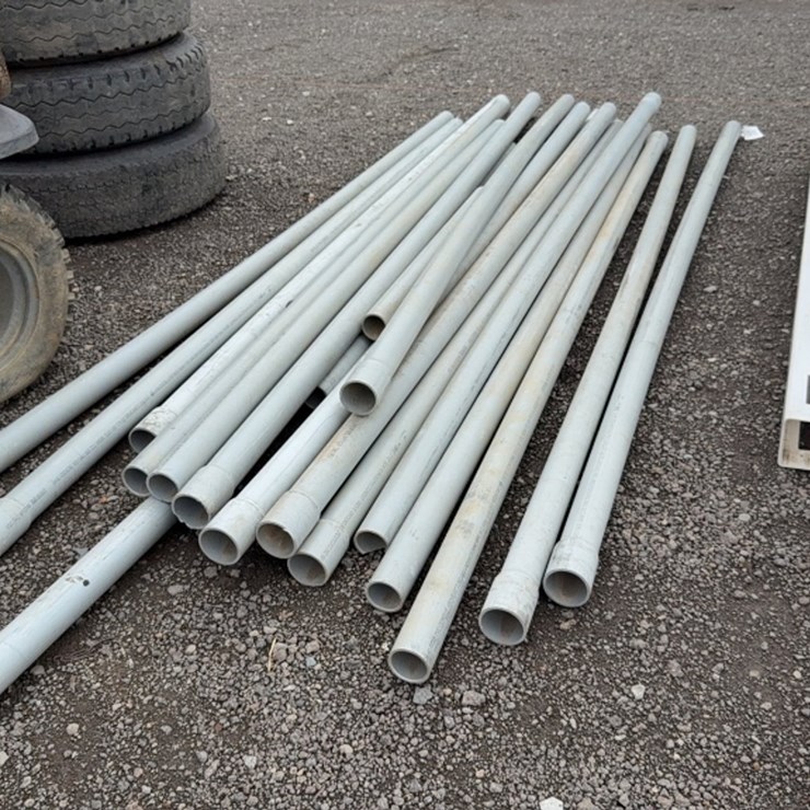 #6093 • BUNDLE OF VARIOUS SIZES & LENGTH CONDUIT