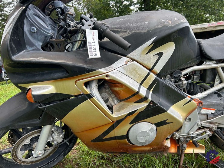 1994-honda-cbr600f-motorcycle-image-6