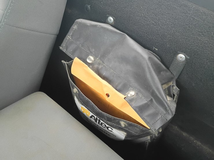 2011-ford-f550-image-44
