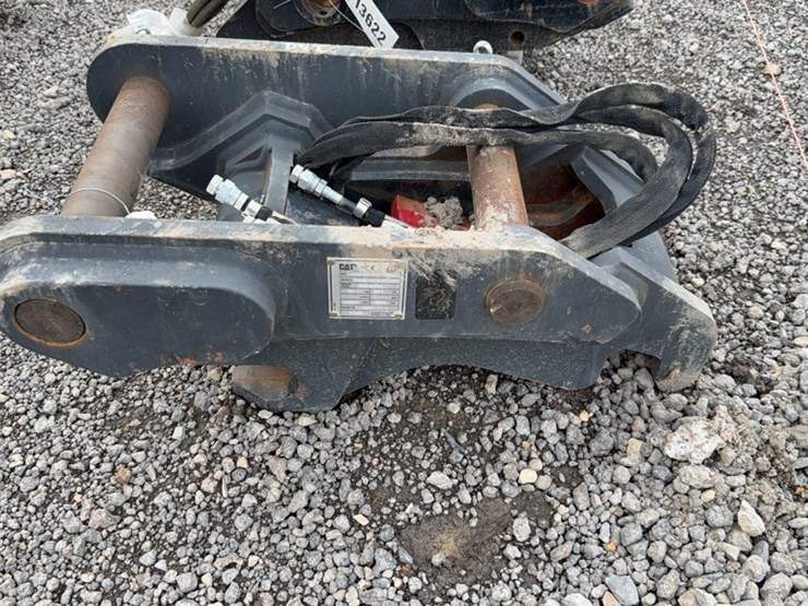 #2027-•-excavator-hyd-quick-coupler-image-1