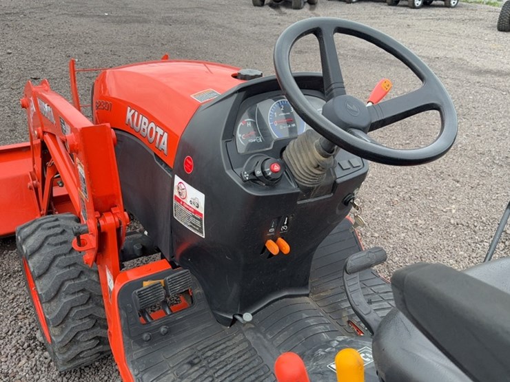 kubota-b2301-image-15