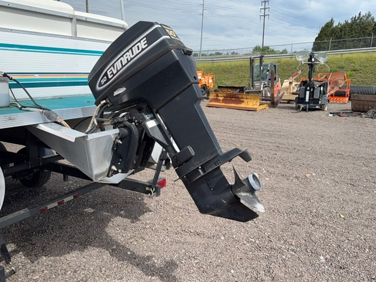 #3000-•-playbouy-eagle-24'-pontoon-image-9