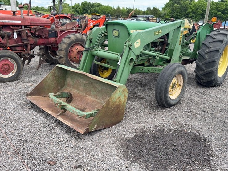 2020-john-deere-2020-image-1